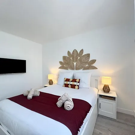 Magnifique 2p-front De Mer-garage-juan Les Pins Appartement